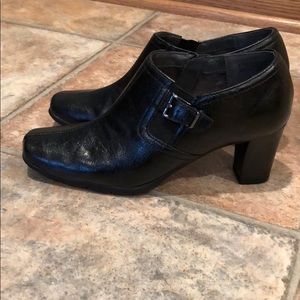 LIKE NEW!! Aerosoles A2 boots, size 6.5, worn once